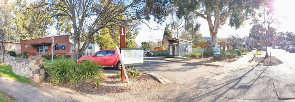 Public Car Park | parking | 50 Main Rd, Monbulk VIC 3793, Australia