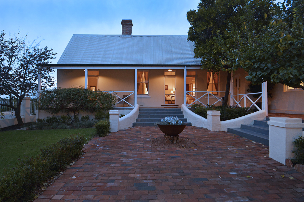 Hope Farm Guest House | 15 Carter Rd, York WA 6302, Australia | Phone: 0411 287 944