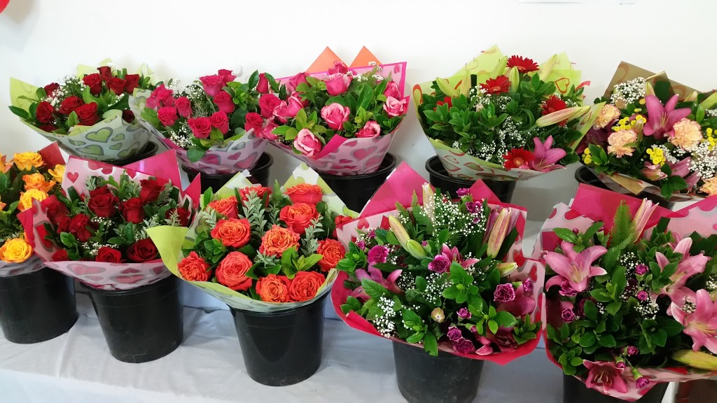 Saranahs Flowers | florist | 109 Coorang Rd, Carbrook QLD 4130, Australia | 0732066857 OR +61 7 3206 6857