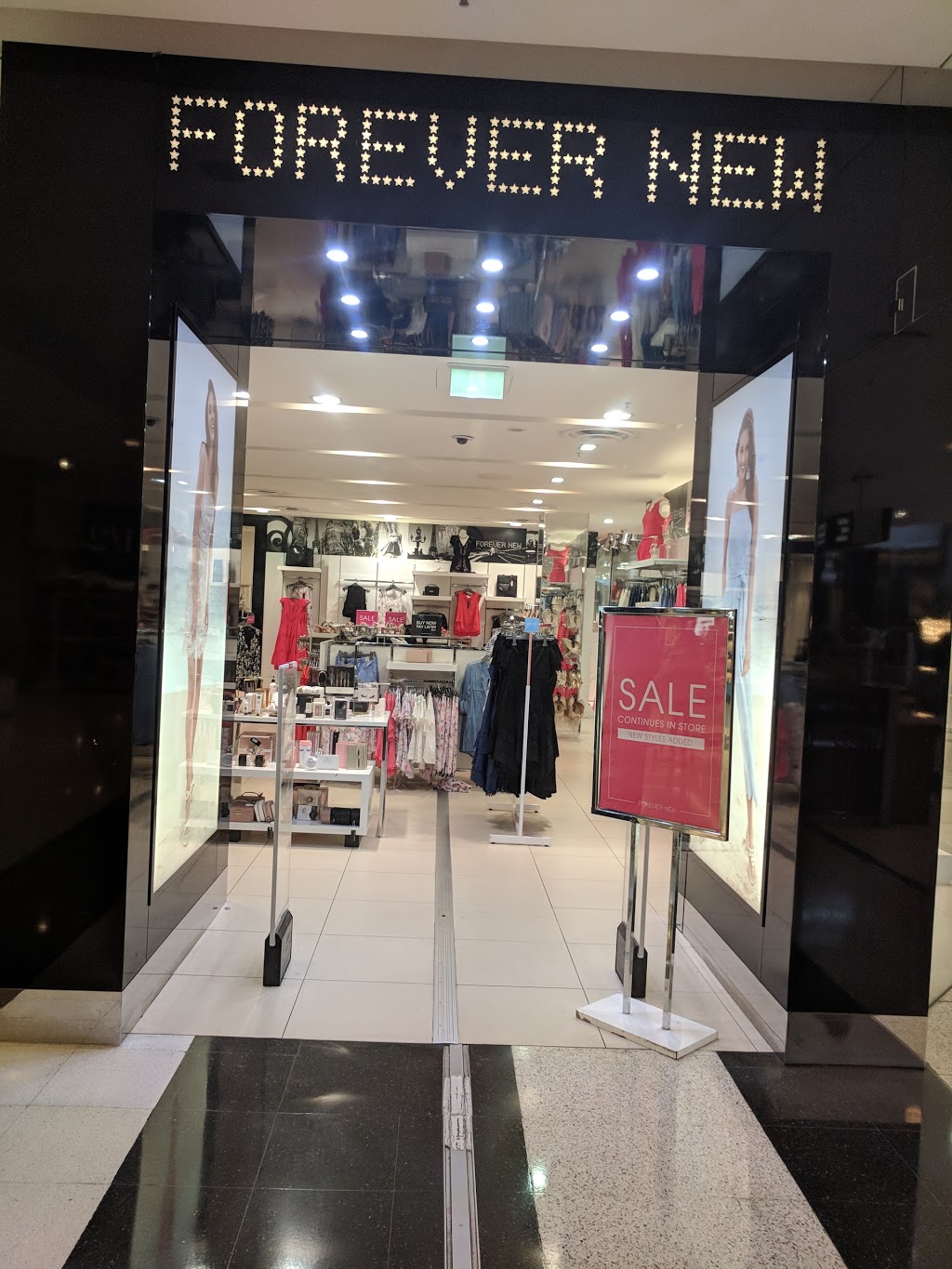 Forever New | clothing store | 3089 - 3091/90 Patrick Street Westpoint Shopping Centre, Blacktown NSW 2148, Australia | 0296217707 OR +61 2 9621 7707
