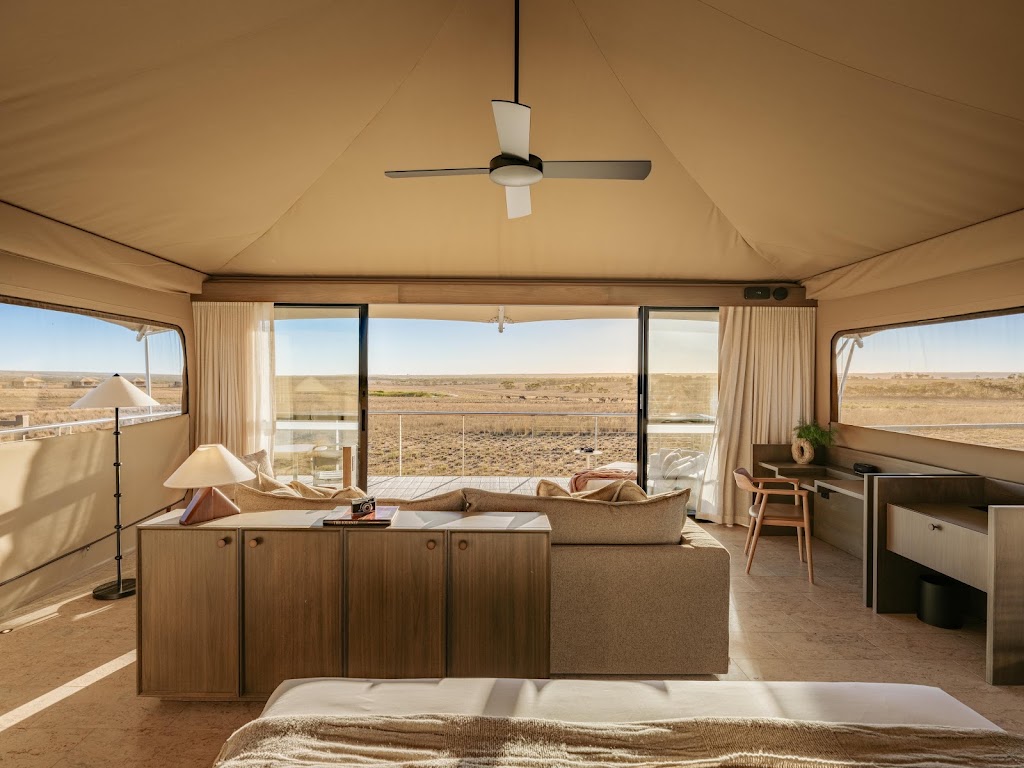 Safari Lodge | 525 Monarto Rd, Rocky Gully SA 5254, Australia | Phone: 1800 016 761