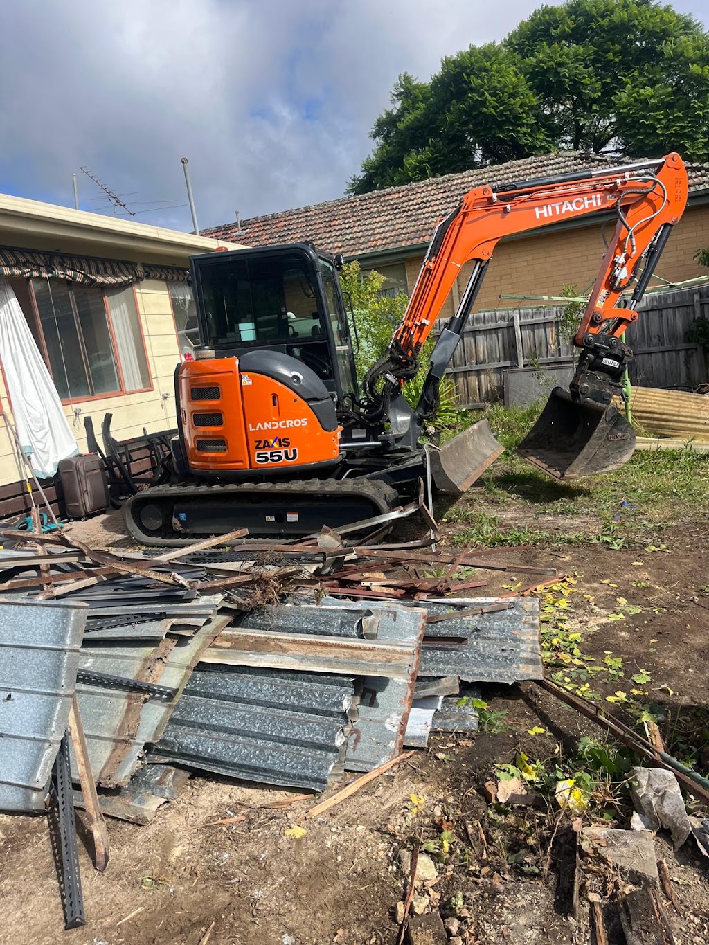 Melbourne tippers Pty Ltd | 2314 Epping-Kilmore Rd, Beveridge VIC 3753, Australia | Phone: 0452 469 425