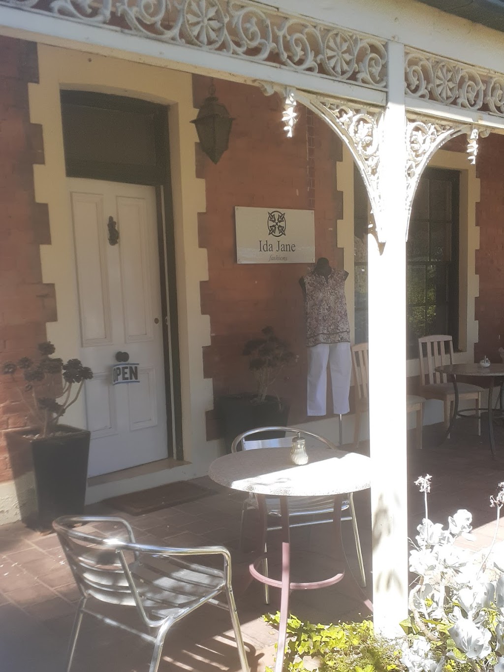Ida Jane Fashions | 15 Deniliquin St, Tocumwal NSW 2714, Australia | Phone: 0468 830 880