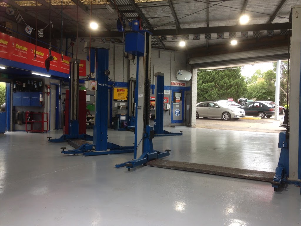 Montmorency Service Centre | car repair | 13 Looker Rd, Montmorency VIC 3094, Australia | 0394393444 OR +61 3 9439 3444