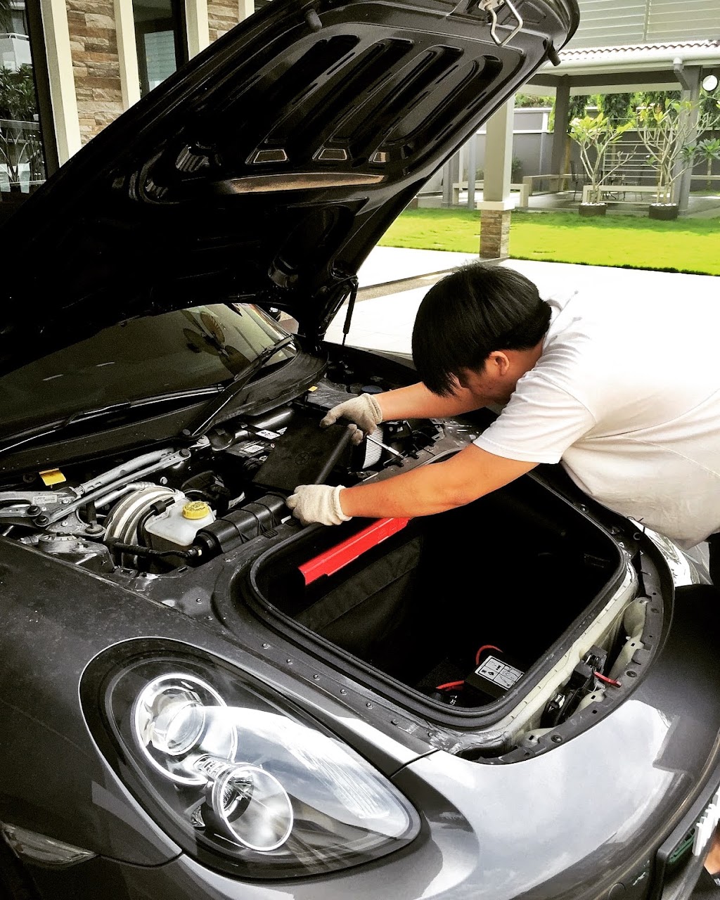 Battery Rush Mobile Car Battery Replacement Gregory Hills | 6 Kookaburra Dr, Gregory Hills NSW 2557, Australia | Phone: 0424 299 970