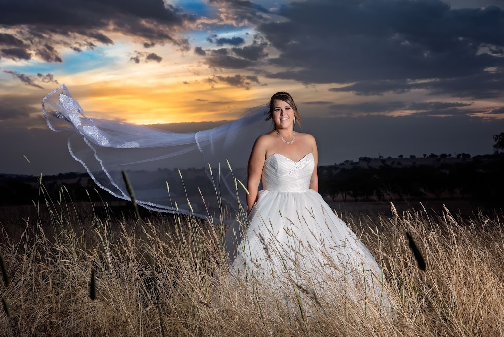 Hickling Photography |  | 23 Albert Rd, Chiltern VIC 3683, Australia | 0419442420 OR +61 419 442 420