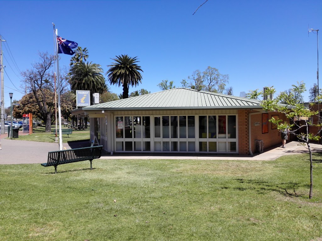 Narrandera Destination and Discovery Hub | 24 Cadell St, Narrandera NSW 2700, Australia | Phone: (02) 6959 5545