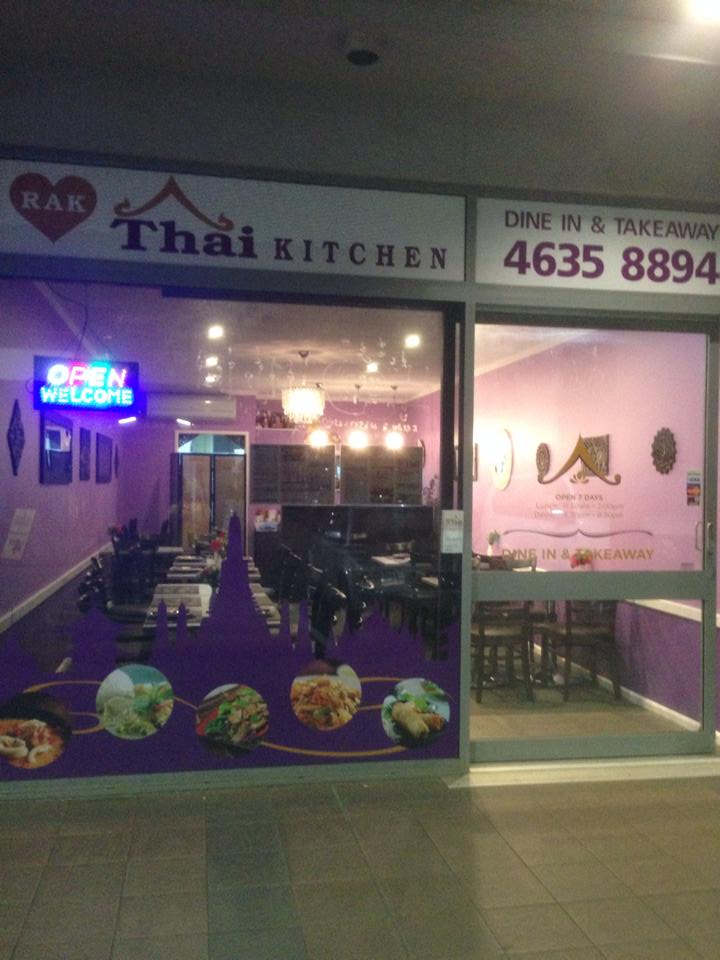 Rak Thai Kitchen | restaurant | 4/300 West St, Kearneys Spring QLD 4350, Australia | 0746358894 OR +61 7 4635 8894
