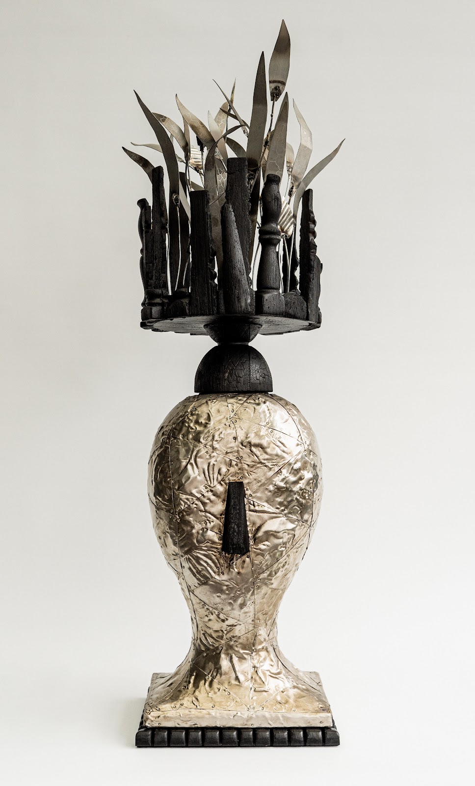Black and Color house gallery | 26 Trout Stream Way, Macs Cove VIC 3723, Australia | Phone: 0449 052 599