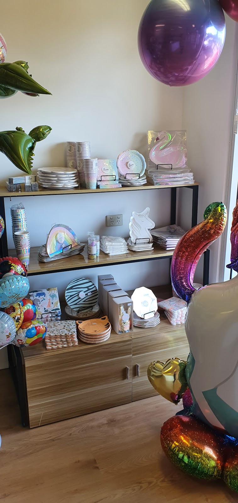 Oh My Balloon Bar | home goods store | Unit 5/169 Berkshire Rd, Forrestfield WA 6058, Australia | 0861629736 OR +61 8 6162 9736