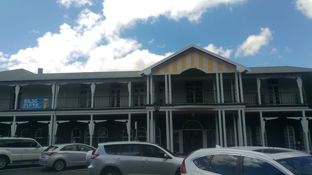 Crown hotel | lodging | 2 Ocean St, Victor Harbor SA 5211, Australia