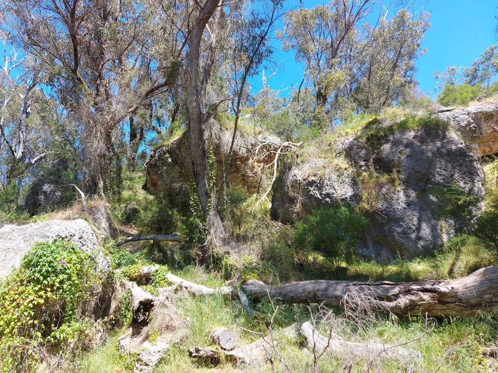 Boomerang Gorge - Dwerta Mia Walk Trail | tourist attraction | Yanchep WA 6035, Australia | 0893037759 OR +61 8 9303 7759