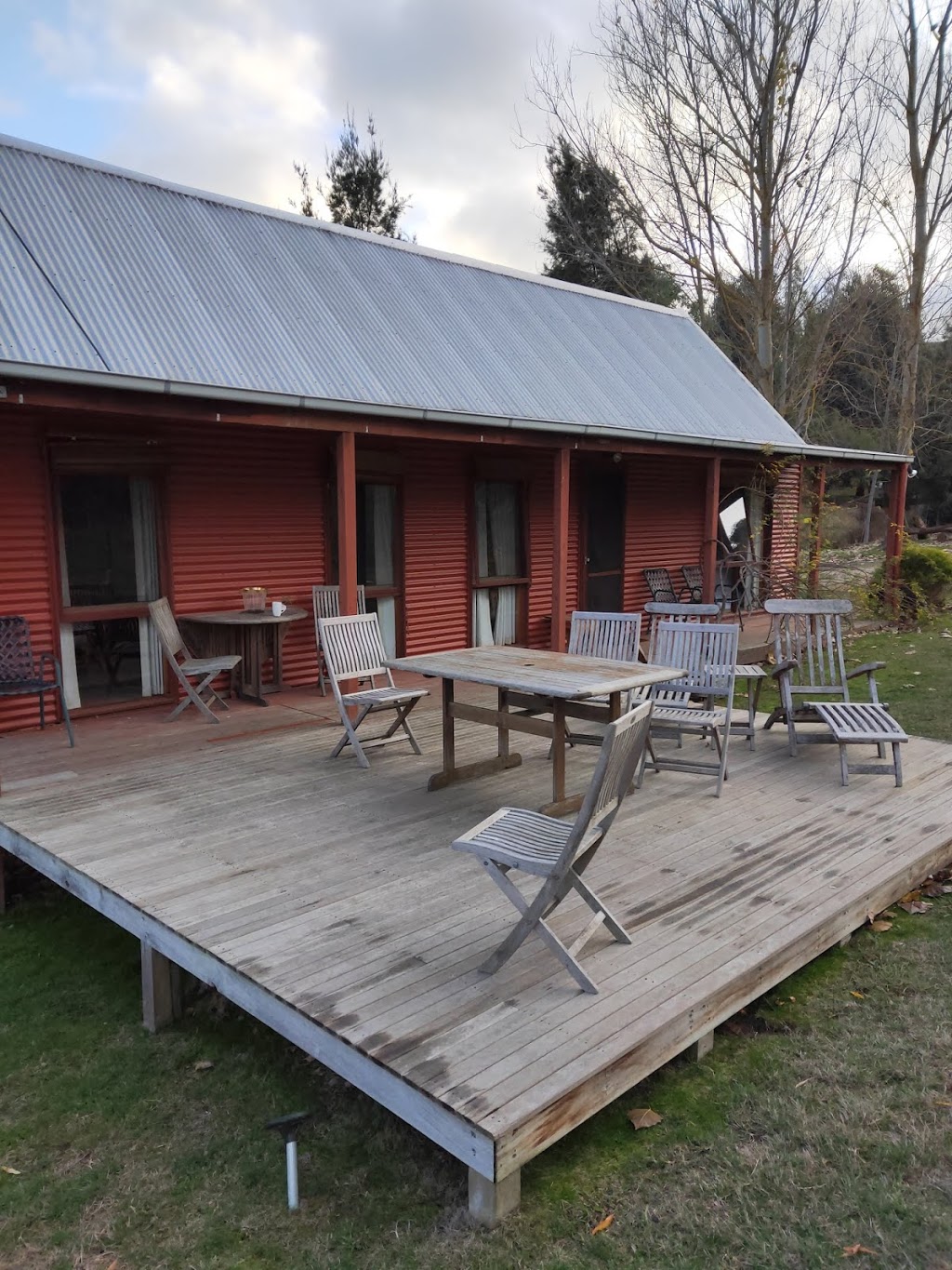 Moore House | lodging | 1467 Mansfield-Woods Point Rd, Piries VIC 3723, Australia | 0449211956 OR +61 449 211 956