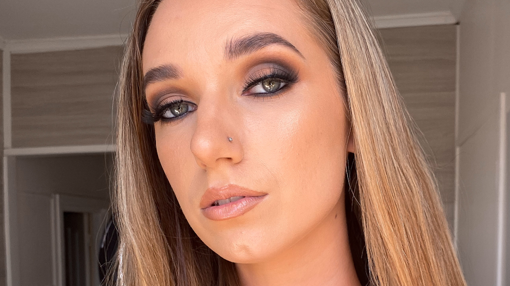 Tayissa Walters Makeup Artist | 33 Eleventh Ave, Brighton QLD 4017, Australia | Phone: 0466 797 254