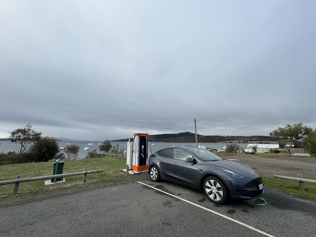 Chargefox Charging Station | 8 Imlay St, Dunalley TAS 7177, Australia | Phone: 1300 518 038