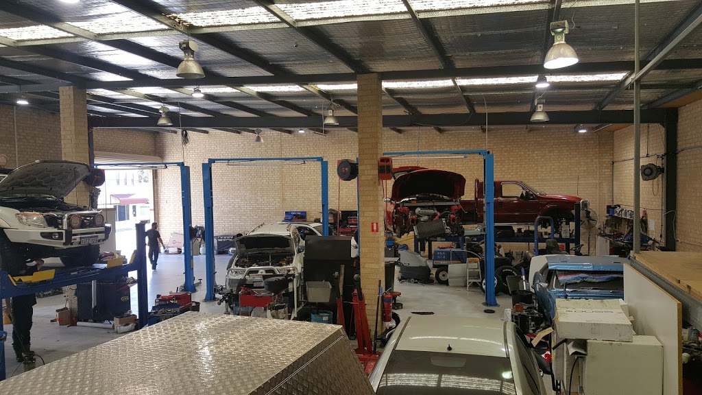 Top Notch Automotive | car repair | 1/2 Pritchard St, OConnor WA 6163, Australia | 0893371111 OR +61 8 9337 1111