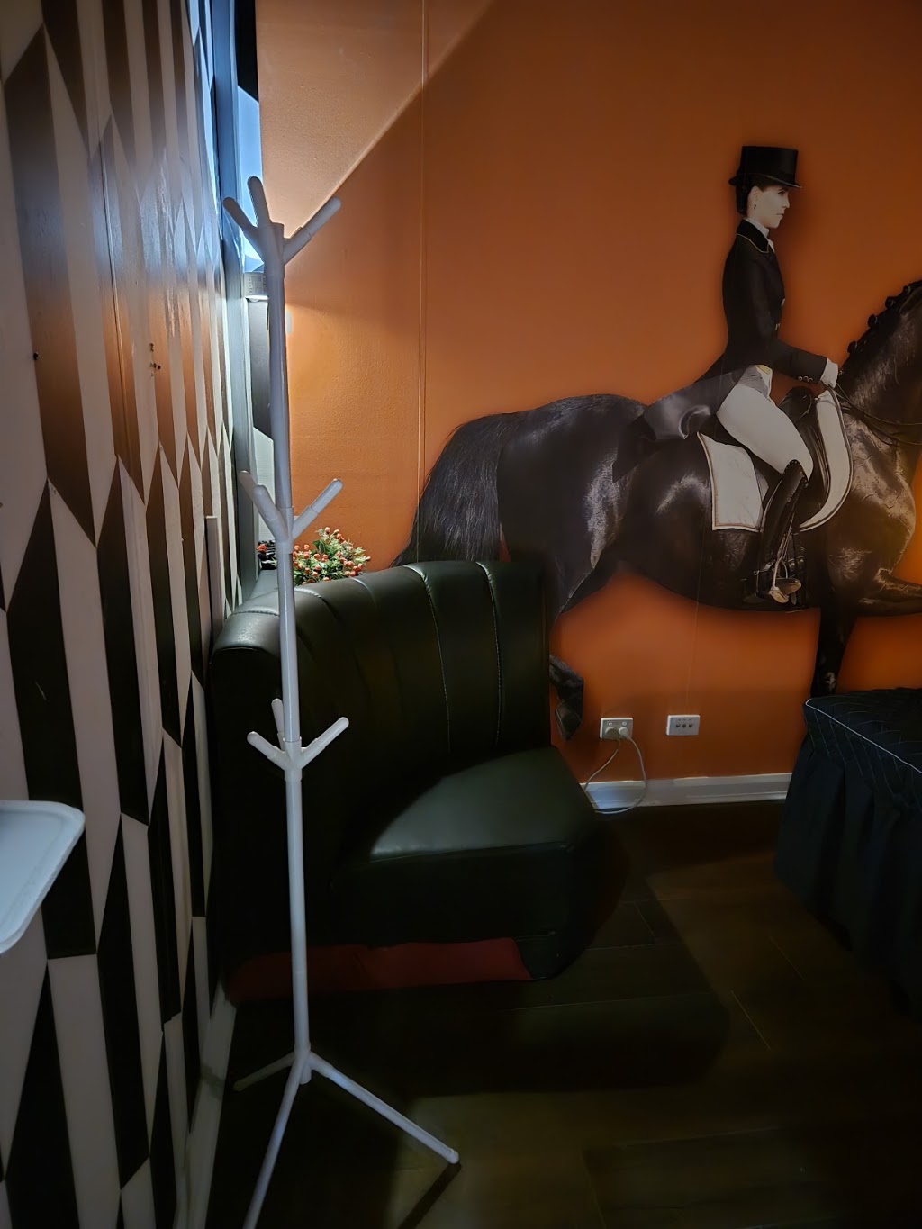 el lago massage & Karaoke | 41 The Entrance Rd, The Entrance NSW 2261, Australia | Phone: 0422 275 119