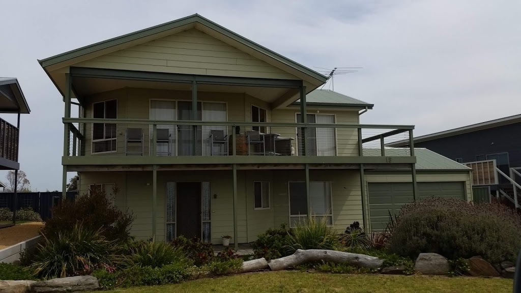 The Lake House | lodging | 15 Lake Rd, Milang SA 5256, Australia