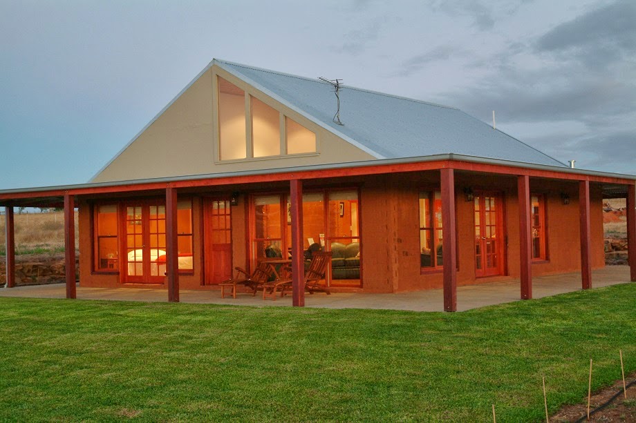 Little Bunda Cottages | real estate agency | 221 Coolamon Rd, Hillgrove NSW 2650, Australia | 0412257482 OR +61 412 257 482