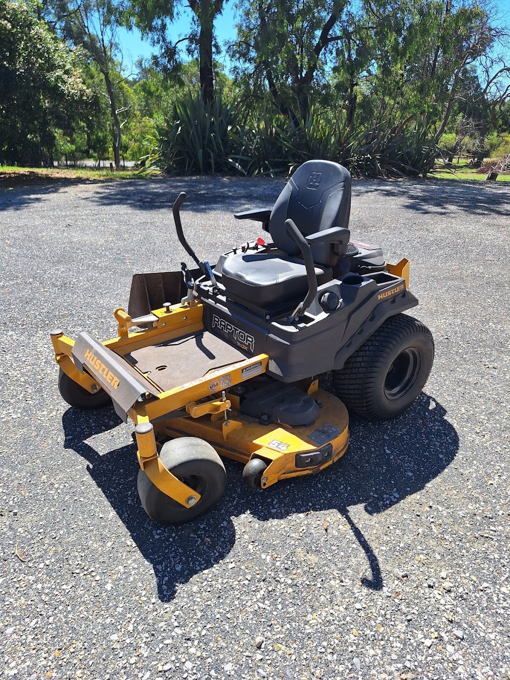 Grass & Grit Property Maintenance | 15 Bunderra Dr, Boolarra VIC 3870, Australia | Phone: 0407 339 267