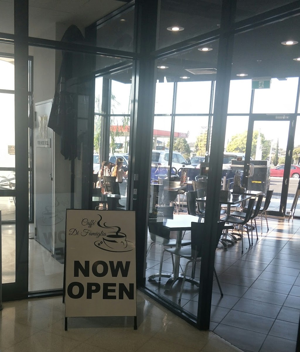 Caffe Di Famiglia (Watervale Cafe) | Watervale Shopping Center, Shop 11/2-14 Calder Park Dr, Taylors Hill VIC 3037, Australia | Phone: (03) 9307 8936