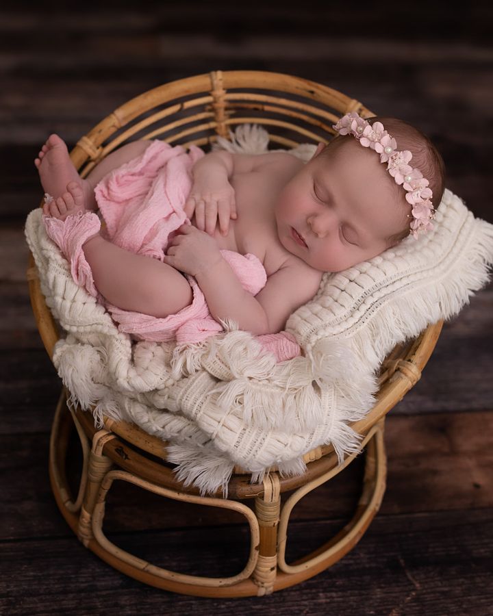 Kate Wiggins - Newborn and Family Photographer |  | 13 Montgomery Ct, Kilsyth VIC 3137, Australia | 0405124832 OR +61 405 124 832