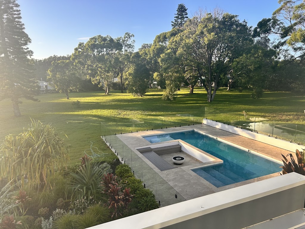 Luxury Resort Style Beach House | 29 Kalaroo Rd, Redhead NSW 2290, Australia | Phone: 0422 855 926