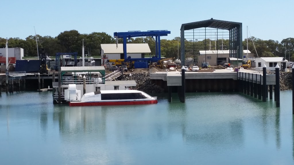 Fishermans Wharf Marina | 864 Boat Harbour Dr, Urangan QLD 4655, Australia | Phone: (07) 4128 9119