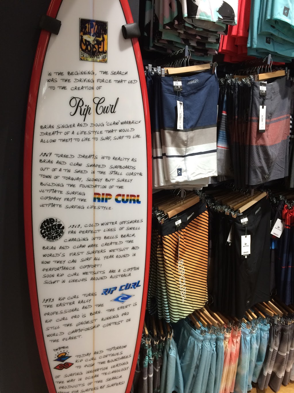 Rip Curl Tullamarine - Domestic T4 | Terminal 4, 12 Centre Rd, Melbourne Airport VIC 3045, Australia | Phone: (03) 9334 5357