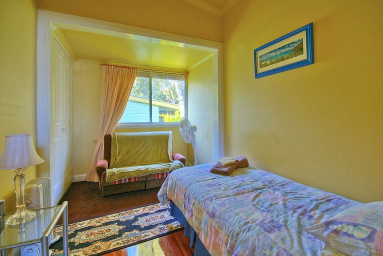 Melville House Holiday Cottage 12 | 252A Keen St, East Lismore NSW 2480, Australia | Phone: (02) 6621 5778
