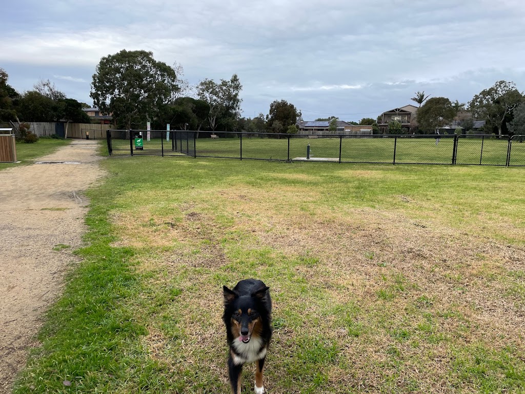 Iluka Reserve Fenced Dog Park | park | 5 Iluka Ave, Aspendale VIC 3195, Australia | 0413231485 OR +61 413 231 485