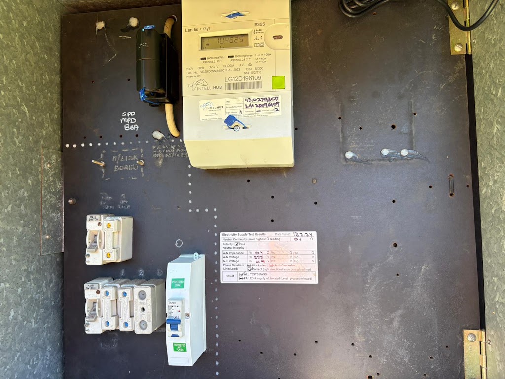 Flash Electrical and Data Electrician Blacktown | 30 Sparkle Ave, Blacktown NSW 2148, Australia | Phone: (02) 9139 8967