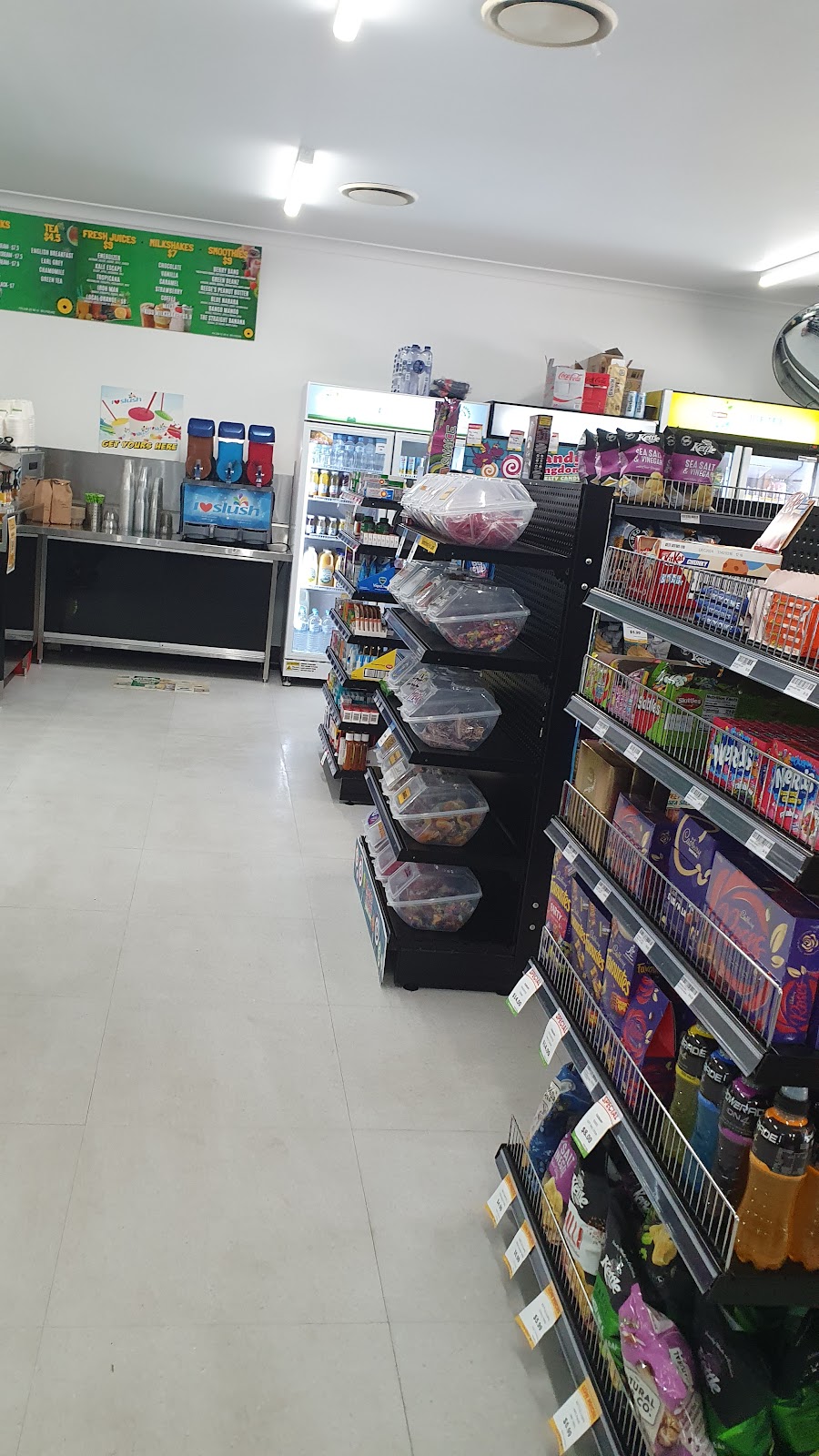 Ezy Deanz Friendly Grocer Narara | 2/16 Deane St, Narara NSW 2250, Australia | Phone: 0474 454 741