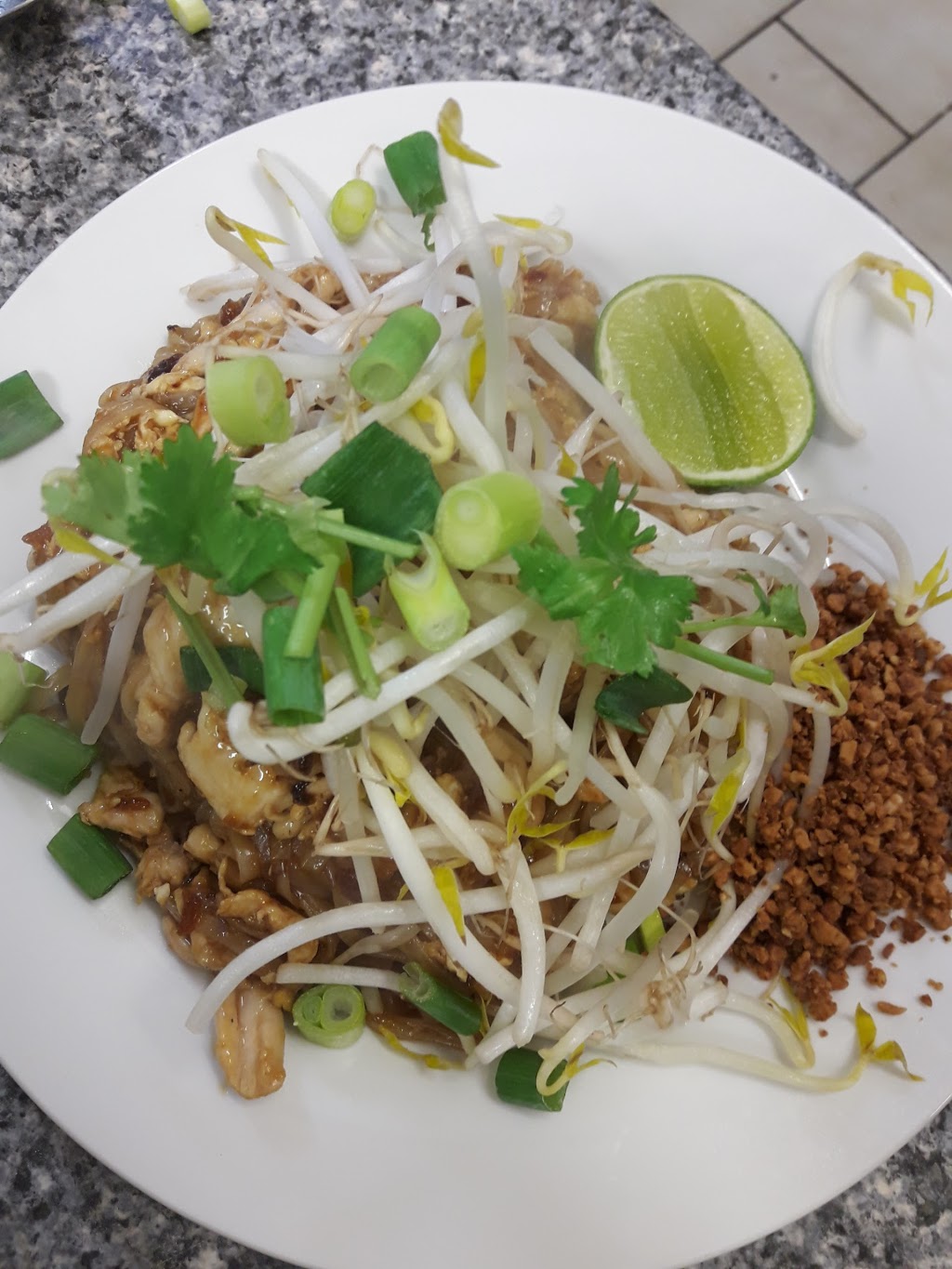 Thai Ashmore | 1 Reed St, Ashmore QLD 4214, Australia | Phone: (07) 5661 1992