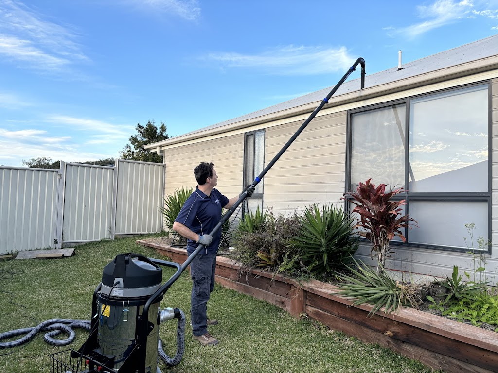 External Solutions Gutter Cleaning | 96 Peter Mills Dr, Gilston QLD 4211, Australia | Phone: 0439 558 018