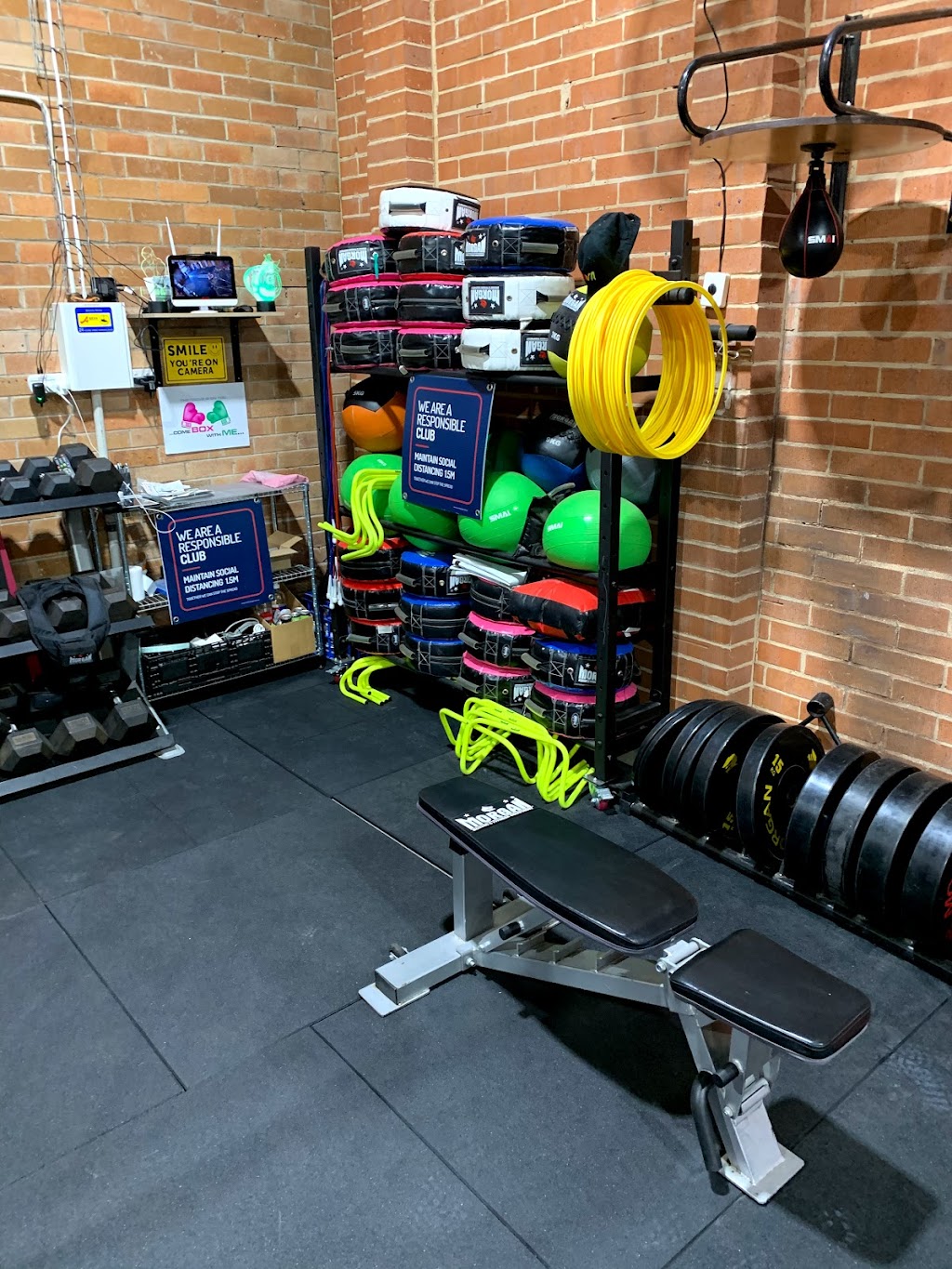 Photo by Come Box With Me. Come Box With Me | gym | Unit 4, Unit 3/2 Vale Rd, Bathurst NSW 2795, Australia | 0416082995 OR +61 416 082 995