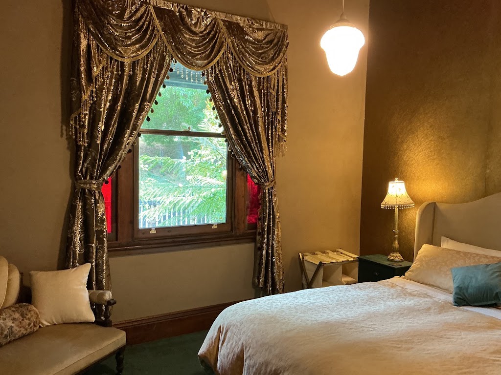 Bromwich Guest House | 1069 Greendale-Trentham Rd, Blackwood VIC 3458, Australia | Phone: 0418 394 915