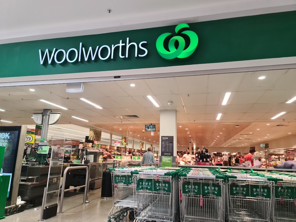 Woolworths | 9-11 Baynes St, Margate QLD 4019, Australia | Phone: (07) 3283 2941