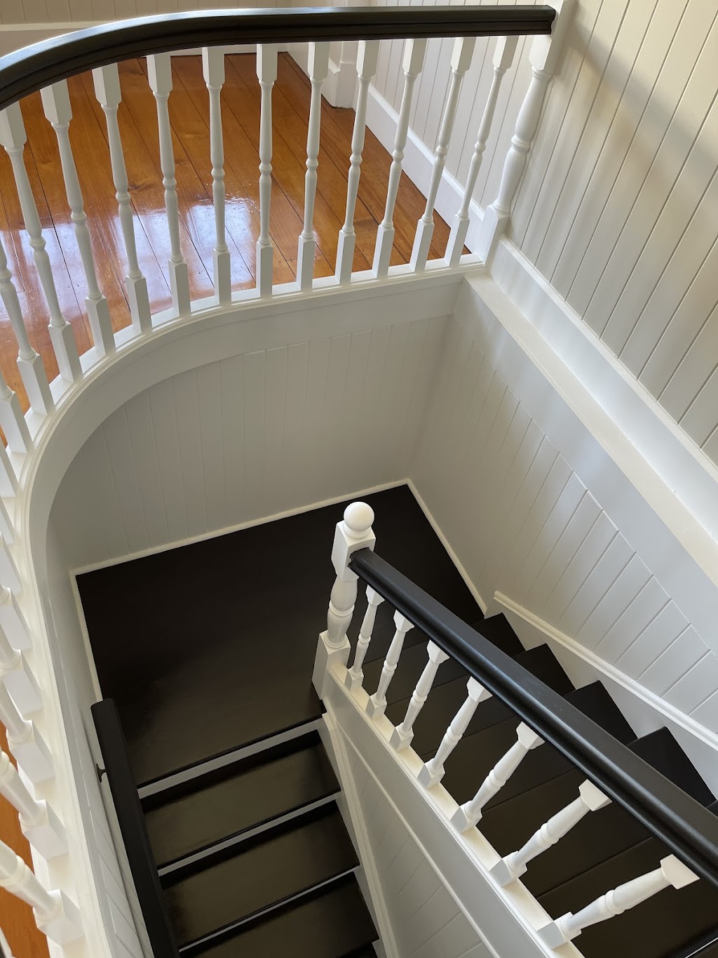 Professional Qld Painting & Decorating | 19 faculty cc, Meadowbrook QLD 4131, Australia | Phone: 0437 325 245