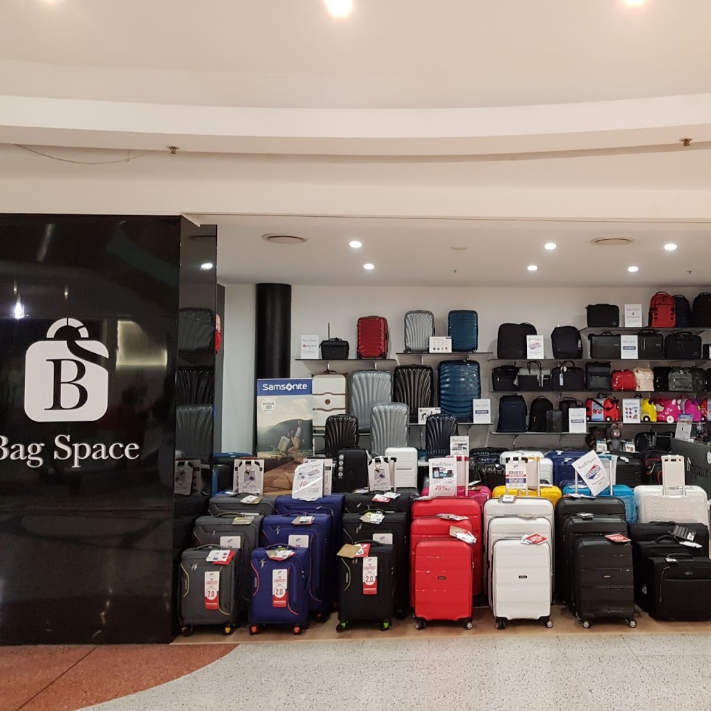 Bag Space Darling Harbour | Shop 111A Harbourside Shopping Centre, 2-10 Daring Drive, Sydney NSW 2000, Australia | Phone: (02) 8040 6435