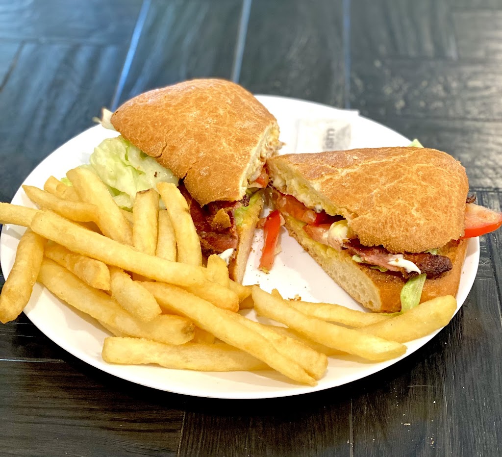 Billabong Village Cafe @ Kooralbyn | 290 Wellington Bundock Dr, Kooralbyn QLD 4285, Australia | Phone: (07) 5544 6321