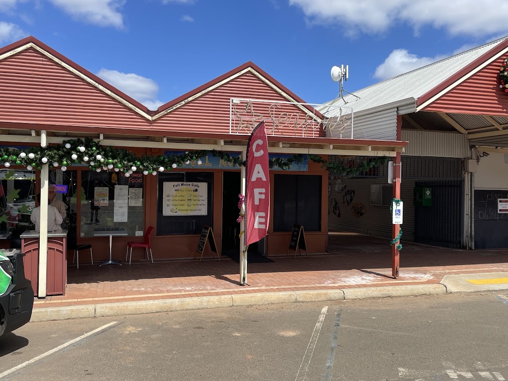 Full Moon Cafe and Thai Restaurant | 85B Roberts St, Norseman WA 6443, Australia | Phone: 0455 258 799
