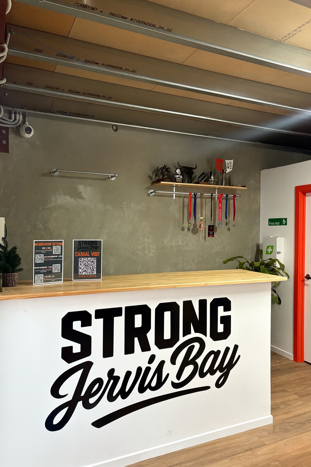 Strong Jervis Bay | Unit 6/24 Duranbah Dr, Huskisson NSW 2540, Australia | Phone: 0482 873 178