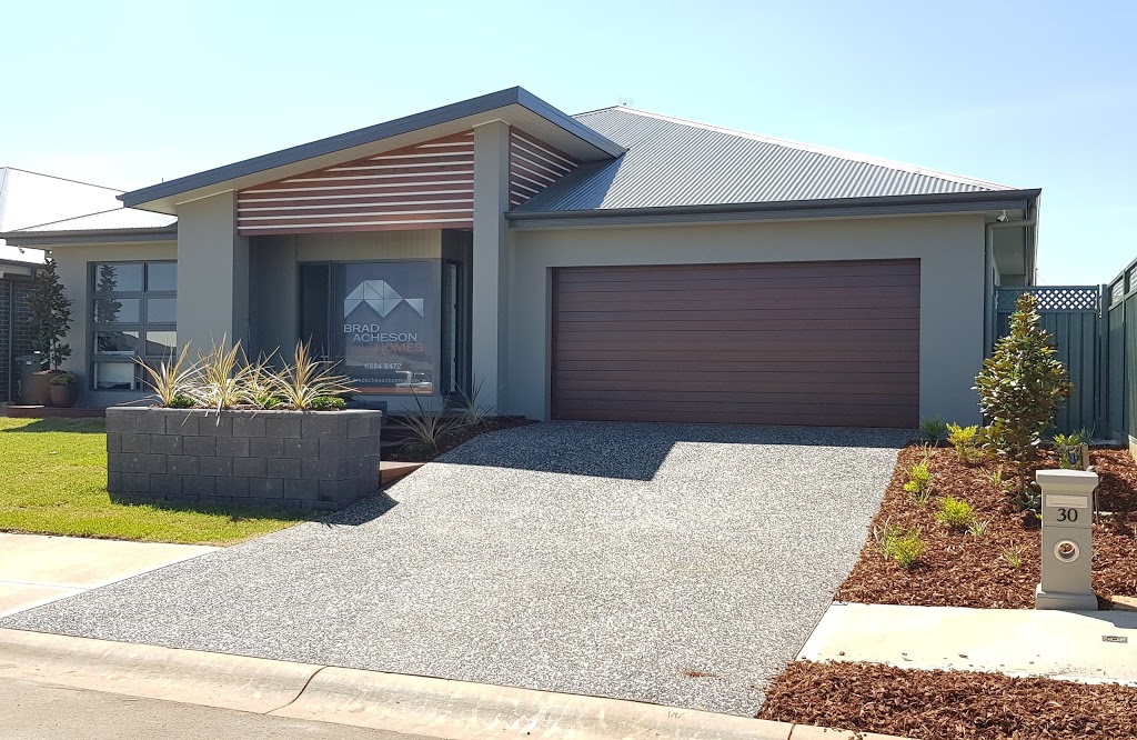 Brad Acheson Homes Display Home | 9 Champagne Dr, Dubbo NSW 2830, Australia | Phone: (02) 6884 8472