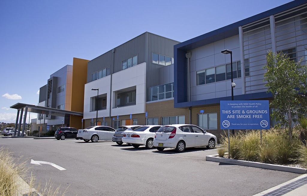 Queanbeyan District Hospital & Health Service | hospital | 107 Collett St, Queanbeyan NSW 2620, Australia | 0261507000 OR +61 2 6150 7000