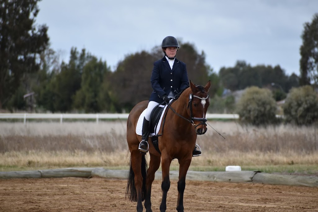 Leeton District Dressage Club | Racecourse Rd, Leeton NSW 2705, Australia | Phone: 0417 419 229