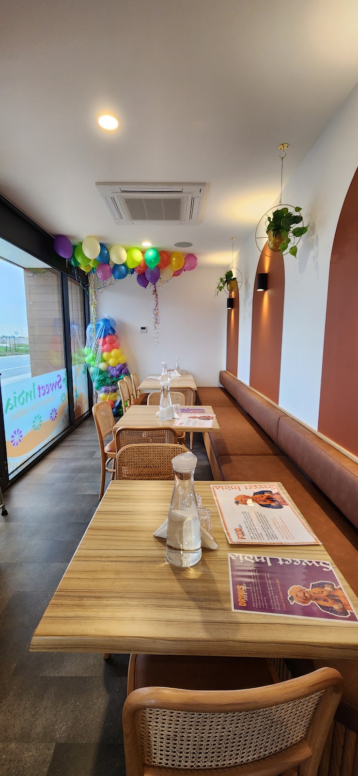 Sweet India Mambourin | 20 Resin St, Mambourin VIC 3024, Australia | Phone: (03) 9746 7234