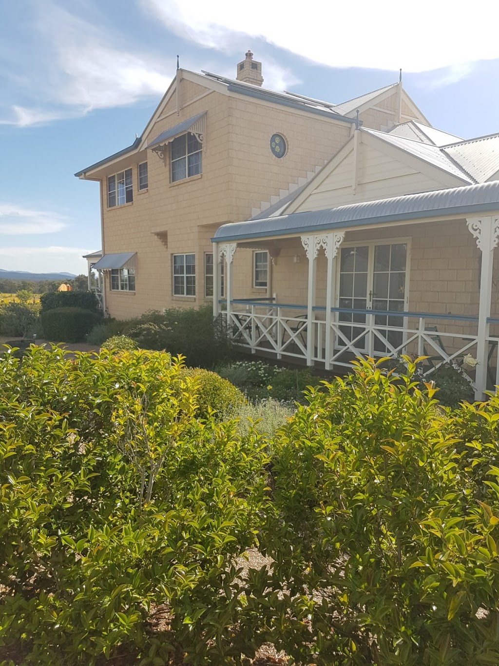 Grovely House Bed and Breakfast Stanthorpe | lodging | 1A Torrisi Terrace, Stanthorpe QLD 4380, Australia | 0746810484 OR +61 7 4681 0484