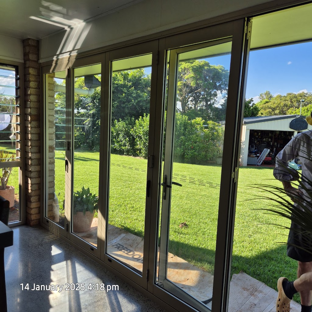 True Blue Property Maintenance | 40 Holly Ave, Highfields QLD 4352, Australia | Phone: 0458 155 999