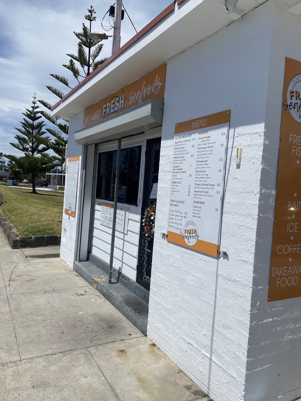 Port Albert Fresh Seafoods | 40 Wharf St, Port Albert VIC 3971, Australia | Phone: 0498 659 005